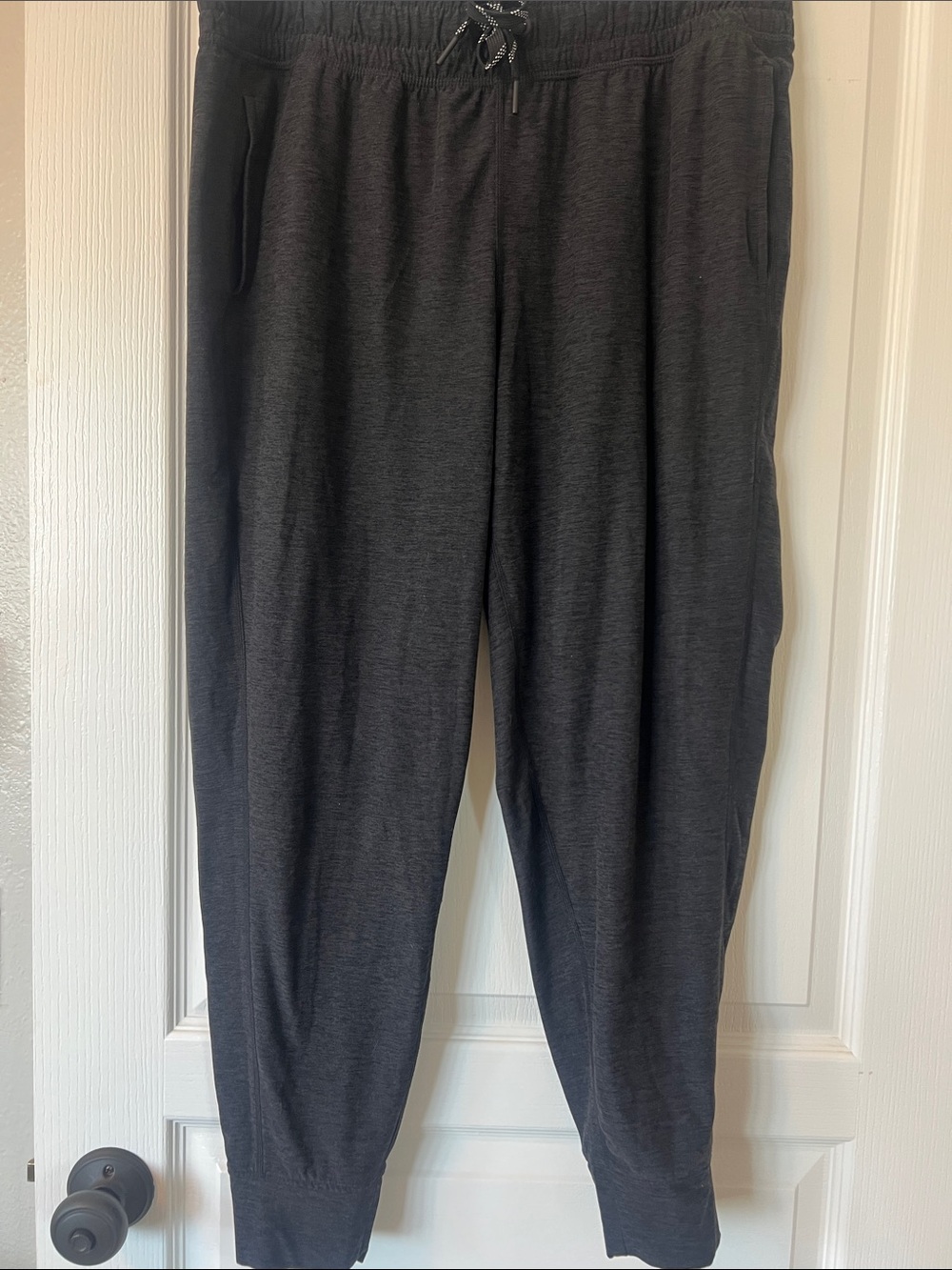 EUC Women's Black Jogger Pants with Elastic Waist size L